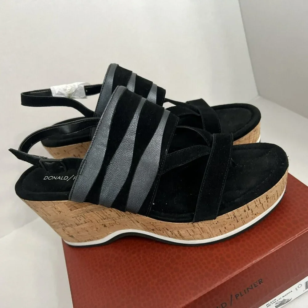 Donald Pliner Valri Wedge Sandals Women's 10 Solid Black Strappy Slingback‎ NWB